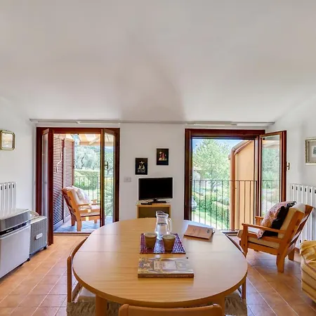 Cozy And Quiet On The Hills Of Lenno! Free Parking Nearby * Lenno