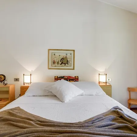 Cozy And Quiet On The Hills Of Lenno! Free Parking Nearby Lenno