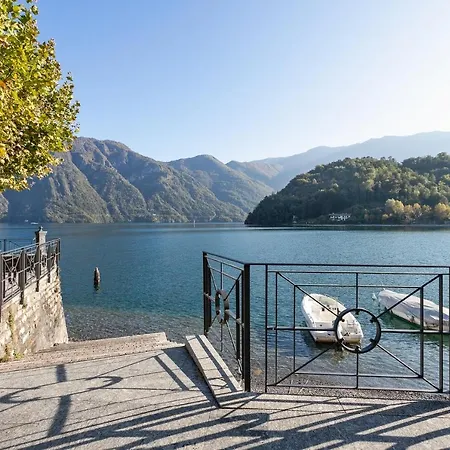 Cozy And Quiet On The Hills Of Lenno! Free Parking Nearby