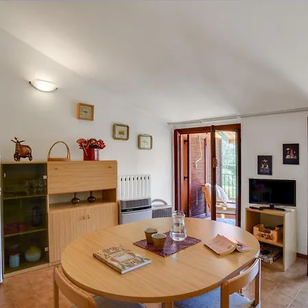 Cozy And Quiet On The Hills Of Lenno! Free Parking Nearby Lenno